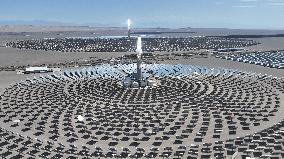 Dunhuang 100 MW Molten Salt Tower Solar Thermal Power Station