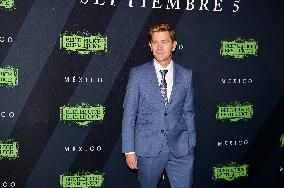 Beetlejuice Beetlejuice Black Carpet Fan Event