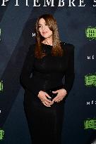 Beetlejuice Beetlejuice Black Carpet Fan Event