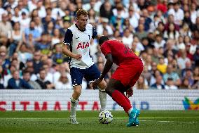 Tottenham Hotspur v FC Bayern Munich - Pre-Season Friendly