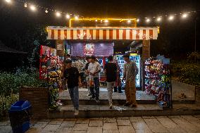 Daily Life In Tehran