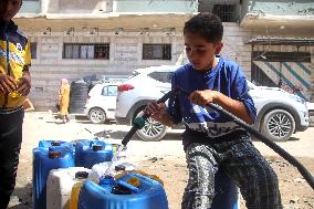 Daily Life of Palestinians in Khan Yunis.