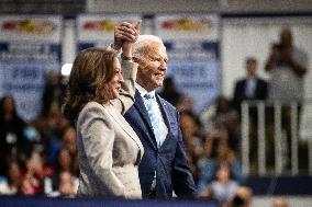 Biden and Harris announce lower drug costs for Medicare