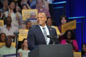 President Biden And Vice President Harris Appear Together At Drug Price Reduction Event.