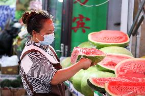 Fruit Market in Hohhot