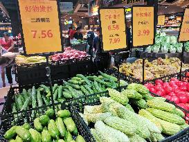 High Temperatures And Rainstorm Caused Vegetable Prices Soar