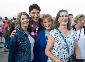 Trudeau Attends National Acadian Day Concert - Nova Scotia