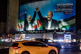 Banner Displaye Late Hamas Leader And Iranian President - Tehran