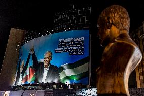 Banner Displaye Late Hamas Leader And Iranian President - Tehran