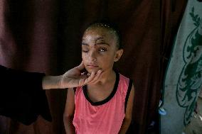 Palestinian Girl Injured During School Bombardment - Gaza