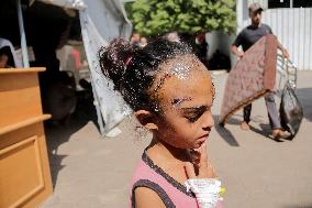 Palestinian Girl Injured During School Bombardment - Gaza