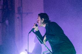 Editors Perform In London