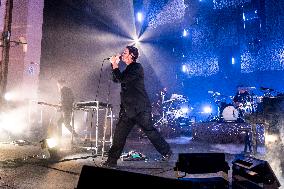 Editors Perform In London