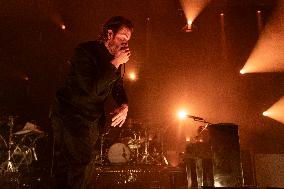 Editors Perform In London