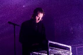 Editors Perform In London