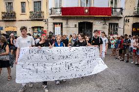 Gracia Is Left Without Its Popular "Correfocs" And Parades.