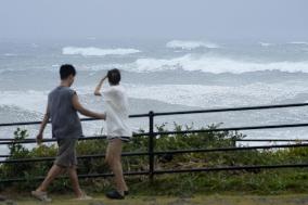 Powerful typhoon in eastern Japan