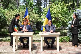 Ukraine and Moldova ink deal on Espoo Convention implementation