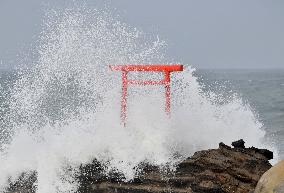 Powerful typhoon in Japan