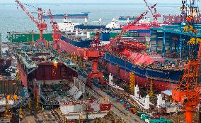 Ships Construction in Suzhou