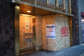 Businesses Boarded Up Ahead Of DNC In Chicago Illinois