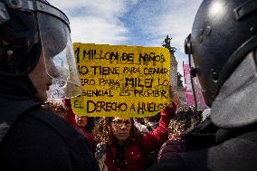 Teachers Protest In Buenos Aires, Argentina