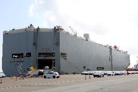 Vehicles Export at Lianyungang Port