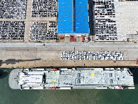 Vehicles Export at Lianyungang Port