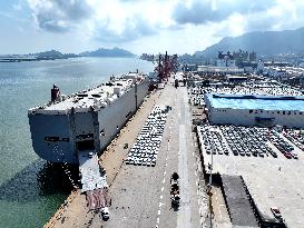 Vehicles Export at Lianyungang Port