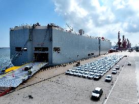 Vehicles Export at Lianyungang Port