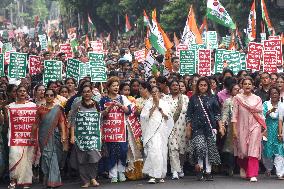 West Bengal Mamata Banerjee Demand Justice For Female Doctor Murdered - Kolkata