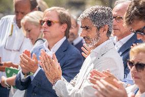 PP, VOX And Police Authorities Participate In A Tribute To The Victims Of Terrorism In Barcelona.