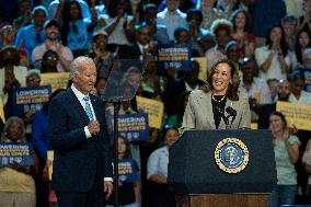 Harris And Biden Make First Joint Appearance Since Ticket Change - Maryland