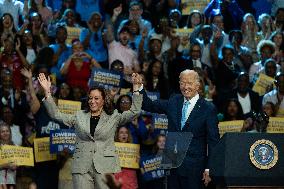 Harris And Biden Make First Joint Appearance Since Ticket Change - Maryland