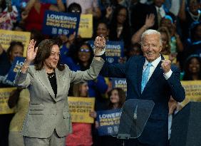 Harris And Biden Make First Joint Appearance Since Ticket Change - Maryland