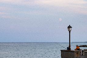 Waxing Gibbous In San Cataldo