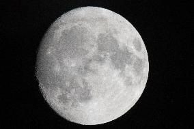 Waxing Gibbous In Lecce