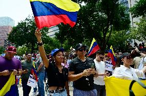 Venezuelans Protest Against Maduro After The Venezuelan Presidential Elections