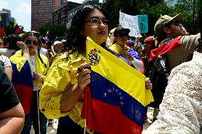 Venezuelans Protest Against Maduro After The Venezuelan Presidential Elections