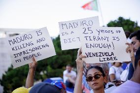 Venezuelan Protest In Porto