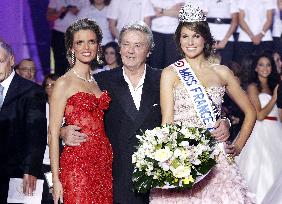 Miss Bretagne, Laury Thilleman, est elue Miss France 2011 - Caen