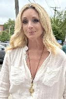 Jane Krakowski Out In Sag Harbor - NY