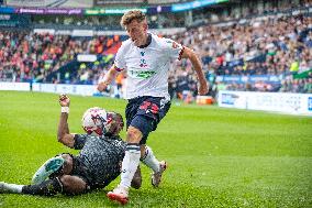 Bolton Wanderers FC v Wrexham AFC - Sky Bet League One