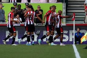 Brentford FC v Crystal Palace FC - Premier League