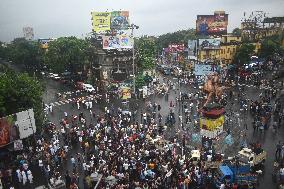 The Kolkata Administration Has Imposed A Curfew Around RG Kar Medical College And Hospital, Where A Junior Doctor Was Brutally R