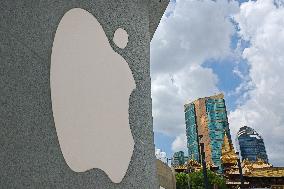 The Largest Apple Store in Asia