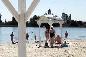 Lake Veisove in Sloviansk