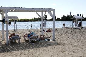 Lake Veisove in Sloviansk