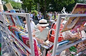 Book swapping in Lviv