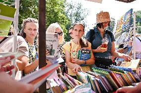 Book swapping in Lviv